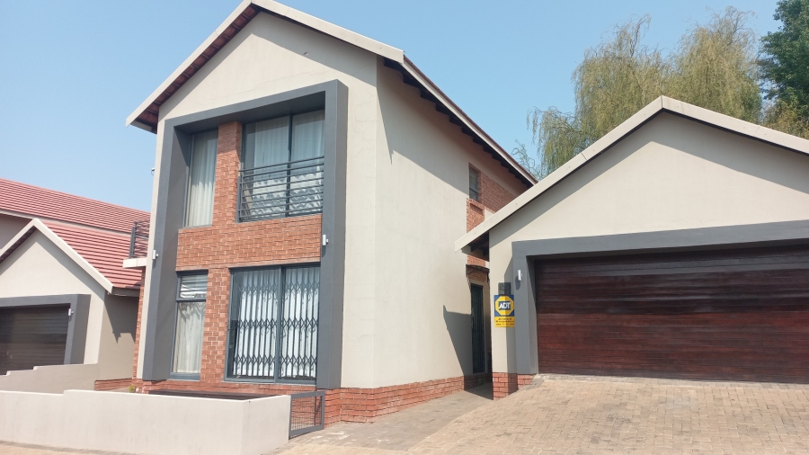 3 Bedroom Property for Sale in Wild Olive Estate Free State